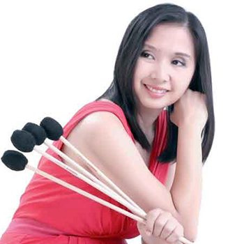 Aimee Mina De la Cruz